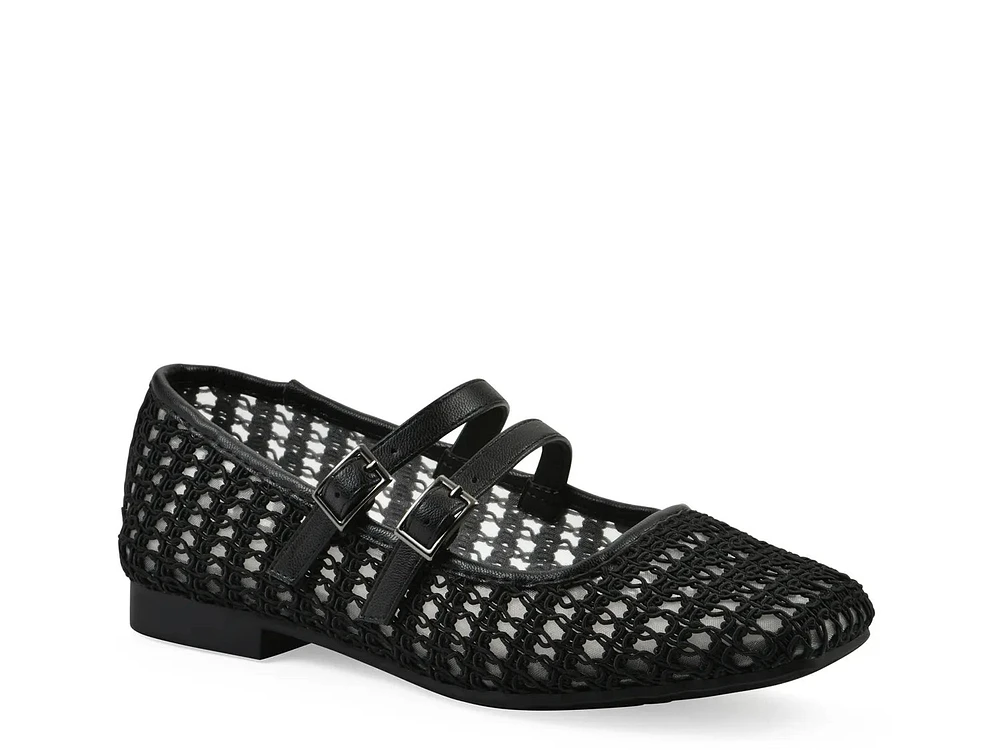 Besnik Mary Jane Flat
