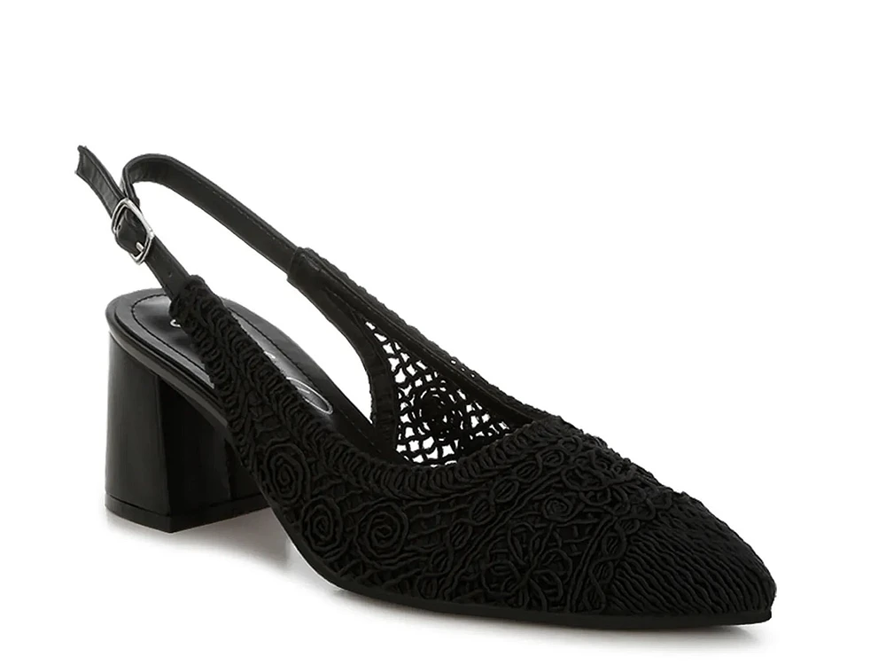 Tolina Pump