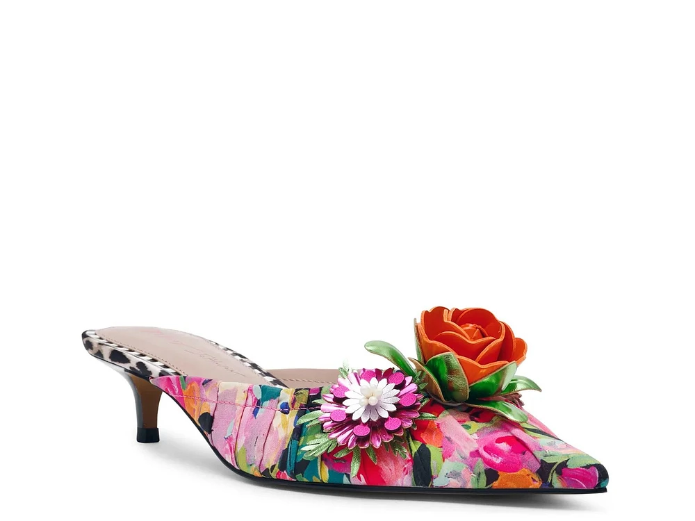 Abigayl Pump