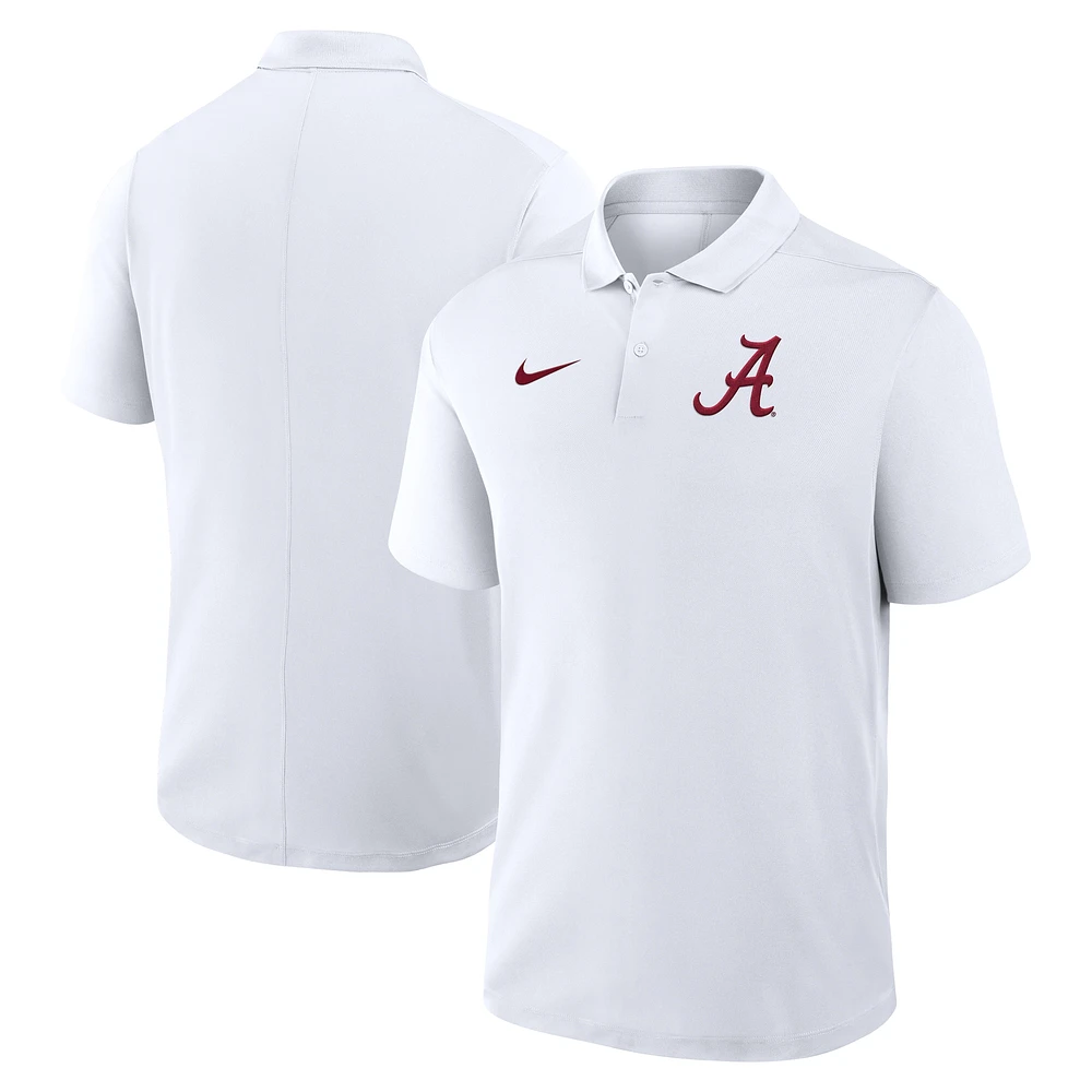 Polo Nike blanc Alabama Crimson Tide Primetime Victory Performance pour homme avec logo principal