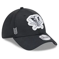 Men's New Era Black Athletics 2024 Clubhouse 39THIRTY Flex Fit Hat