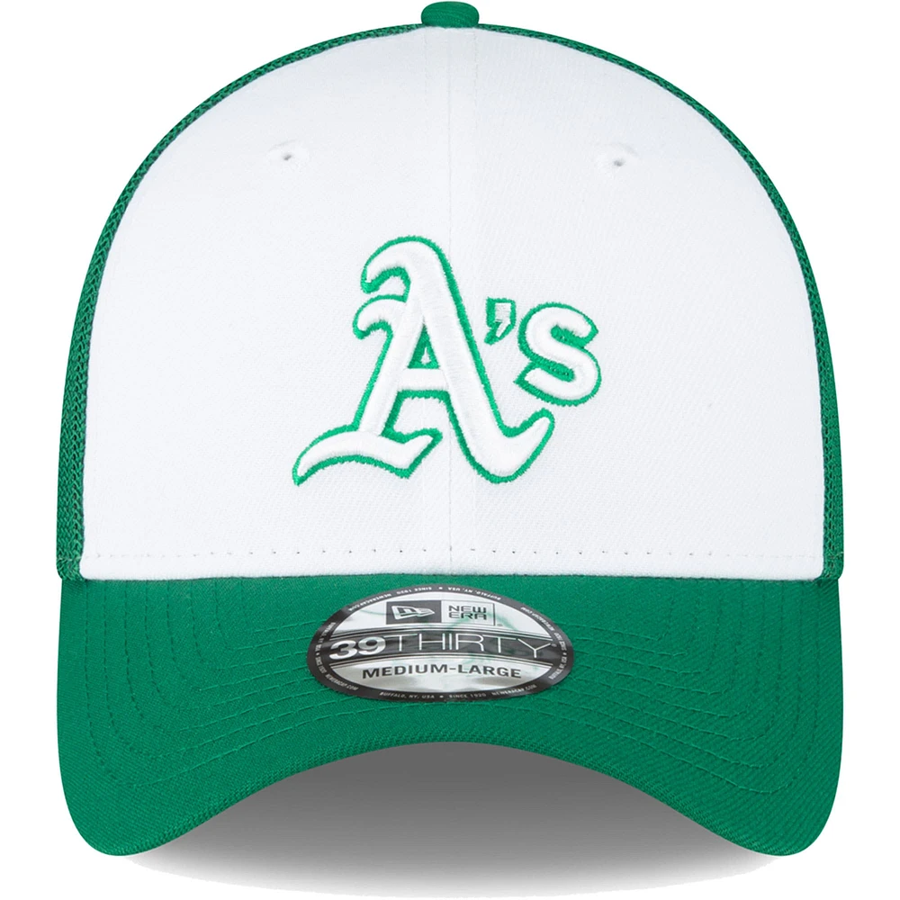 Men's New Era Green/White Athletics 2023 On-Field Batting Practice 39THIRTY Flex Hat