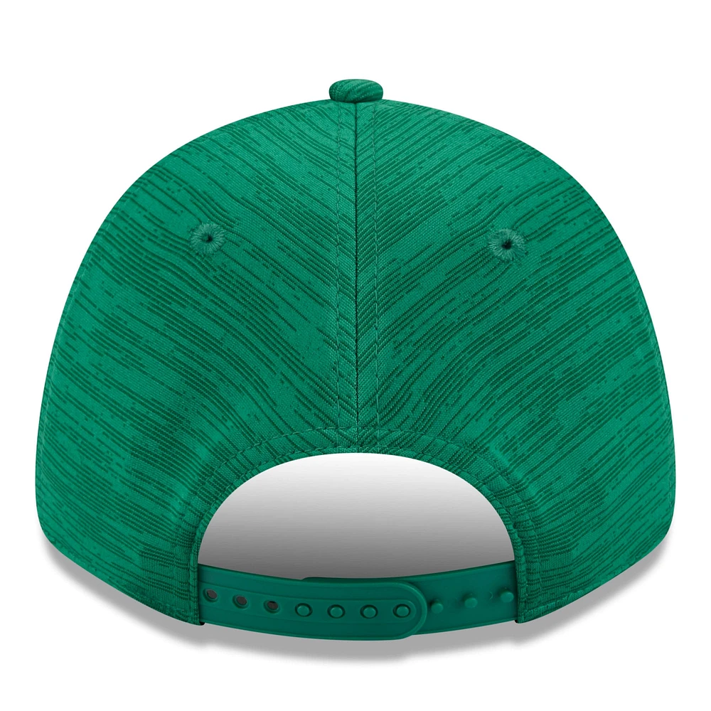 Men's New Era Green Athletics 2024 Clubhouse 9FORTY Adjustable Hat