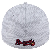 Men's New Era  White Atlanta Braves Graded 39THIRTY Flex Hat