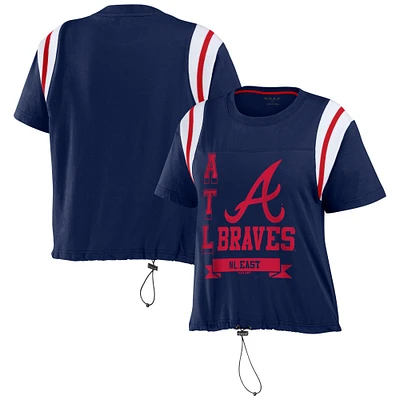 T-shirt pour femme WEAR by Erin Andrews bleu marine Atlanta Braves color block cintré