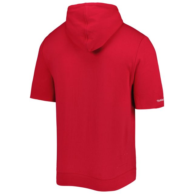 Chandail à capuchon délavé manches courtes pour homme Mitchell & Ness Scarlet Atlanta Falcons