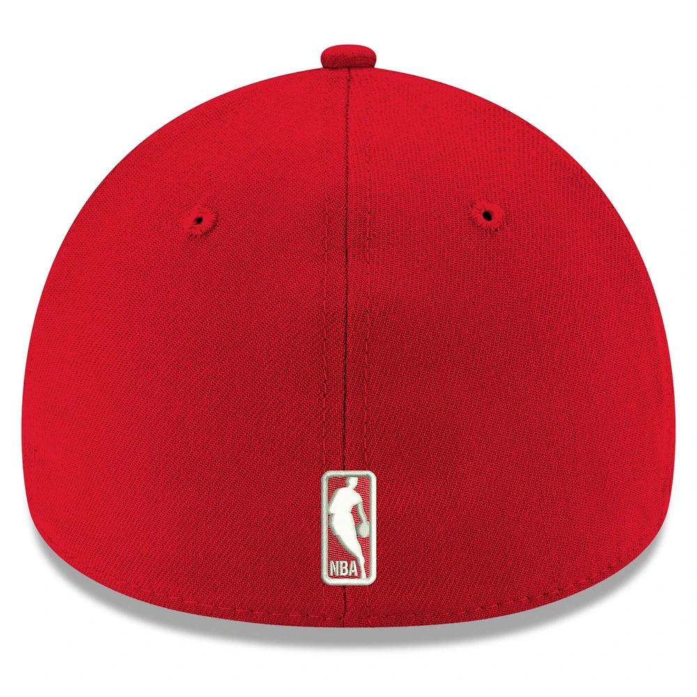 Casquette 39THIRTY Flex New Era Atlanta Hawks Team Classic rouge pour homme