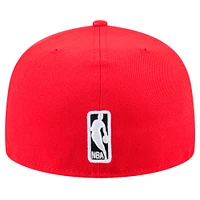 Men's New Era Red Atlanta Hawks Throwback Pennant 59FIFTY Fitted Hat
