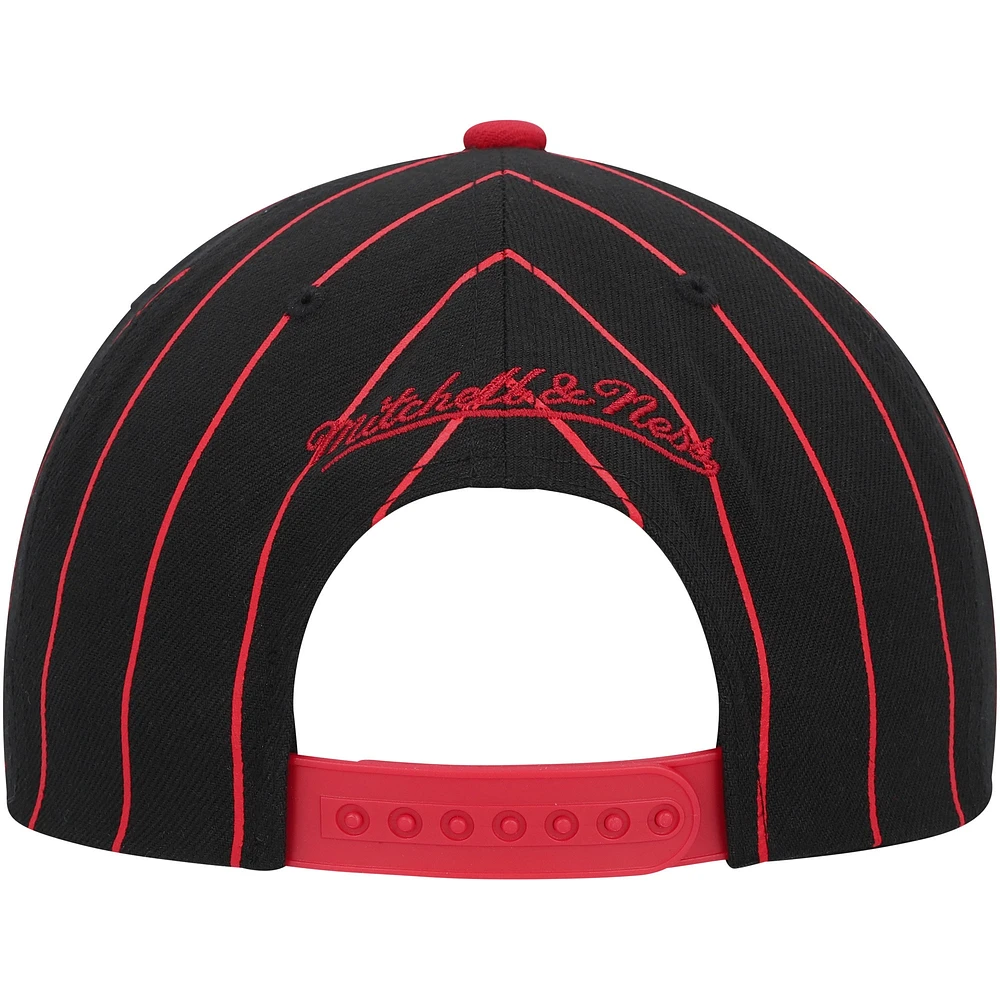 Men's Mitchell & Ness Black Atlanta United FC Team Pin Snapback Hat