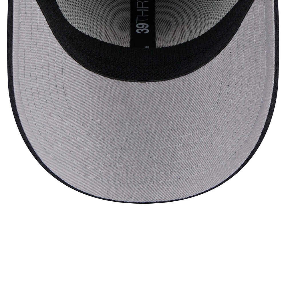 Men's New Era Navy Auburn Tigers Active Slash Sides 39THIRTY Flex Hat