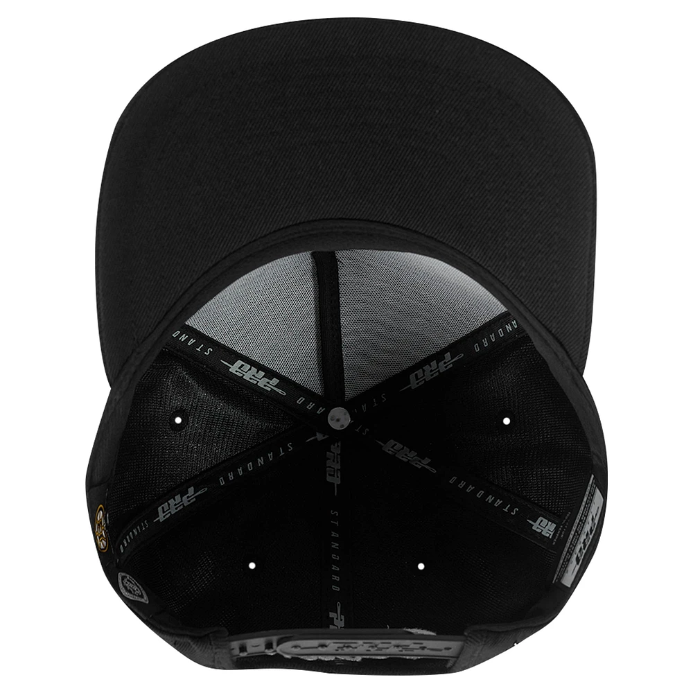 Men's Pro Standard Black Boston Bruins Paint the City Pinch Front Snapback Hat