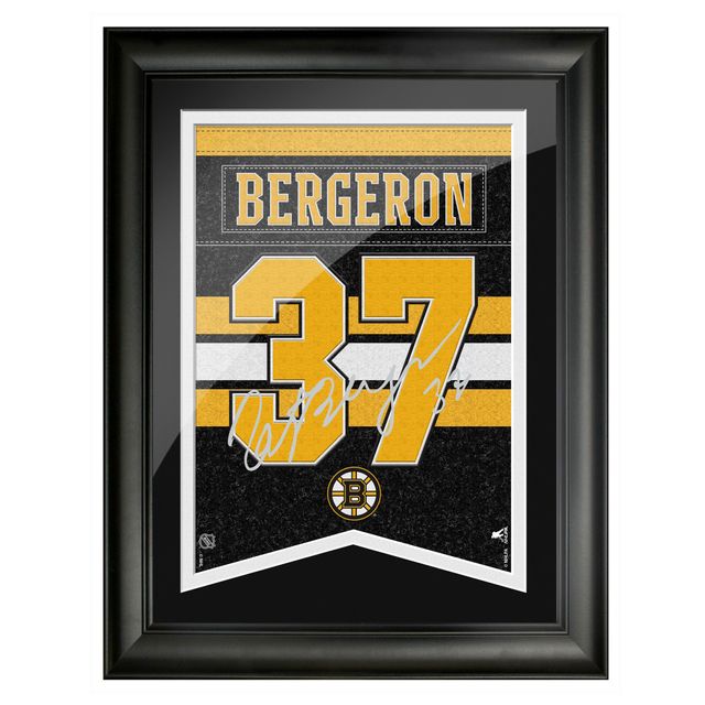 Patrice Bergeron Boston Bruins 12'' x 16'' Joueur Réplique Autographe Encadré - Bannière