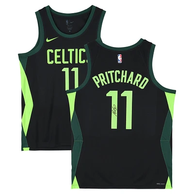 Maillot Nike City Edition Swingman noir dédicacé par Payton Pritchard des Boston Celtics pour la saison 2024-25