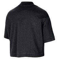 T-shirt court ample à col montant Nike Boston Celtics Courtside pour femme, noir