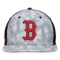 Men's Majestic Gray Boston Red Sox Smoke Dye Snapback Hat
