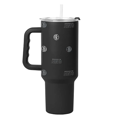 Brooklyn Nets 40oz Gobelet avec revêtement en poudre Step and Repeat