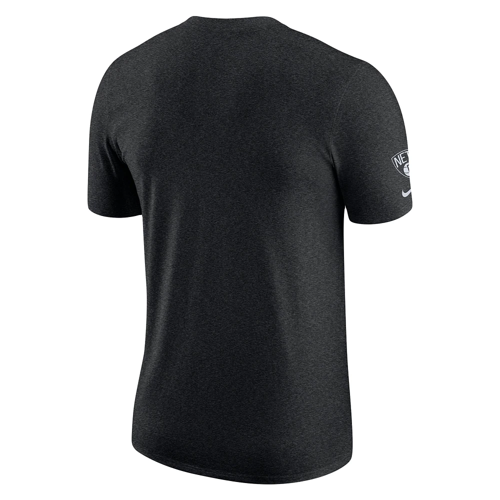 T-shirt Nike Brooklyn Nets Courtside Versus Flight Max90 pour homme, noir chiné