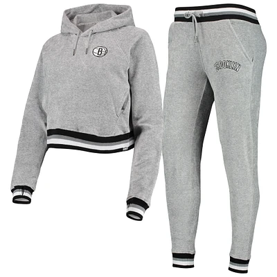 Ensemble pour femme Lusso Grey Brooklyn Nets Maisie-Maggie Velour Raglan Sweat à capuche et pantalon de jogging