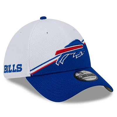 Casquette Flex Line 39THIRTY Sideline 2023 New Era pour homme, blanc/royal Buffalo Bills