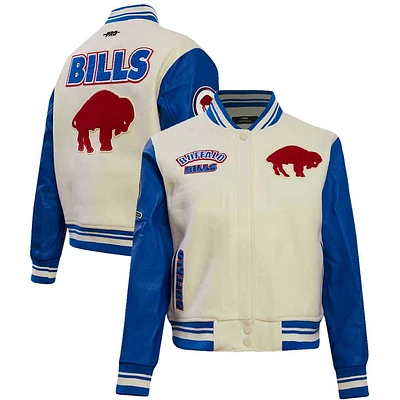 Veste universitaire rétro classique vintage à fermeture éclair complète Pro Standard crème Buffalo Bills pour femmes
