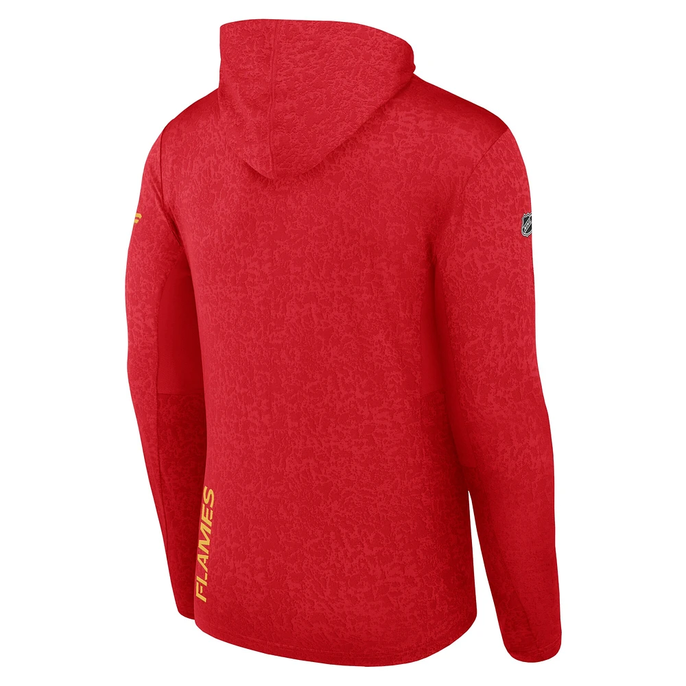 Sweat à capuche léger Fanatics rouge des Flames de Calgary Authentic Pro pour hommes