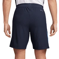 Short Nike bleu marine Chelsea 2024/25 Advance Strike pour homme