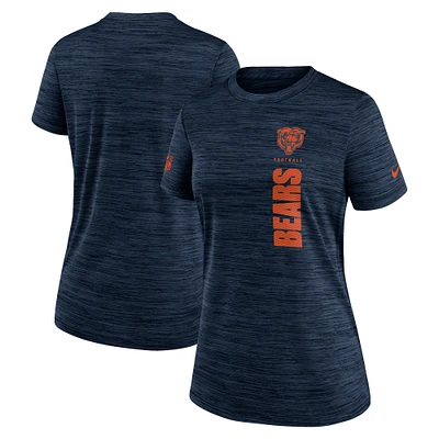 T-shirt Nike Performance Sideline Velocity bleu marine des Chicago Bears pour femme