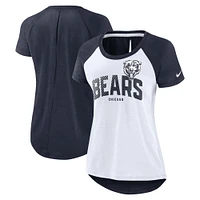 T-shirt léger à la mode Nike pour femmes, blanc/heather écarlate, Chicago Bears, fente arrière