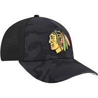 Men's American Needle  Black Chicago Blackhawks Valin Camo Super Tech Vented Adjustable Hat
