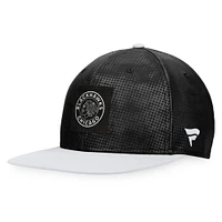 Men's Fanatics Black/White Chicago Blackhawks Authentic Pro Alternate Logo Snapback Hat