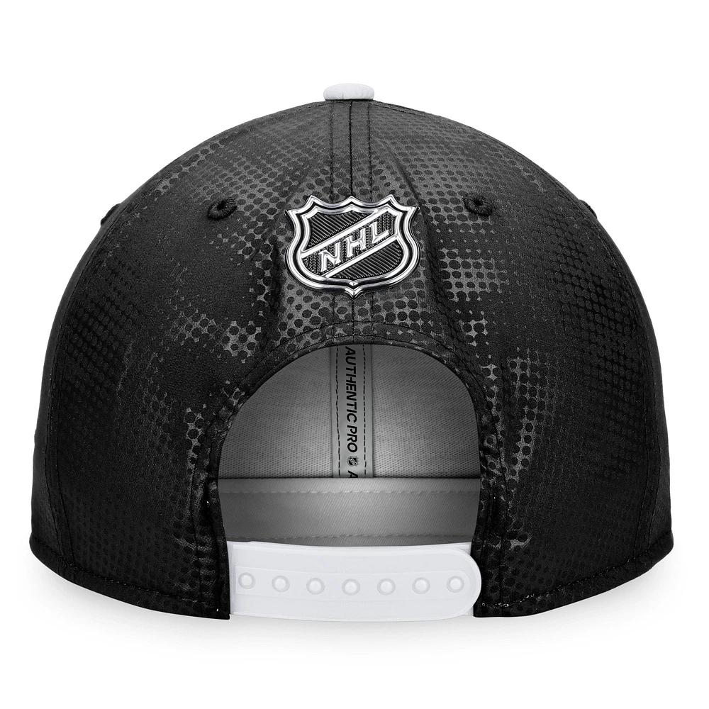 Men's Fanatics Black/White Chicago Blackhawks Authentic Pro Alternate Logo Snapback Hat