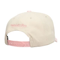 Men's Mitchell & Ness  Cream/Pink Chicago Bulls Core Pro Crown Adjustable Hat