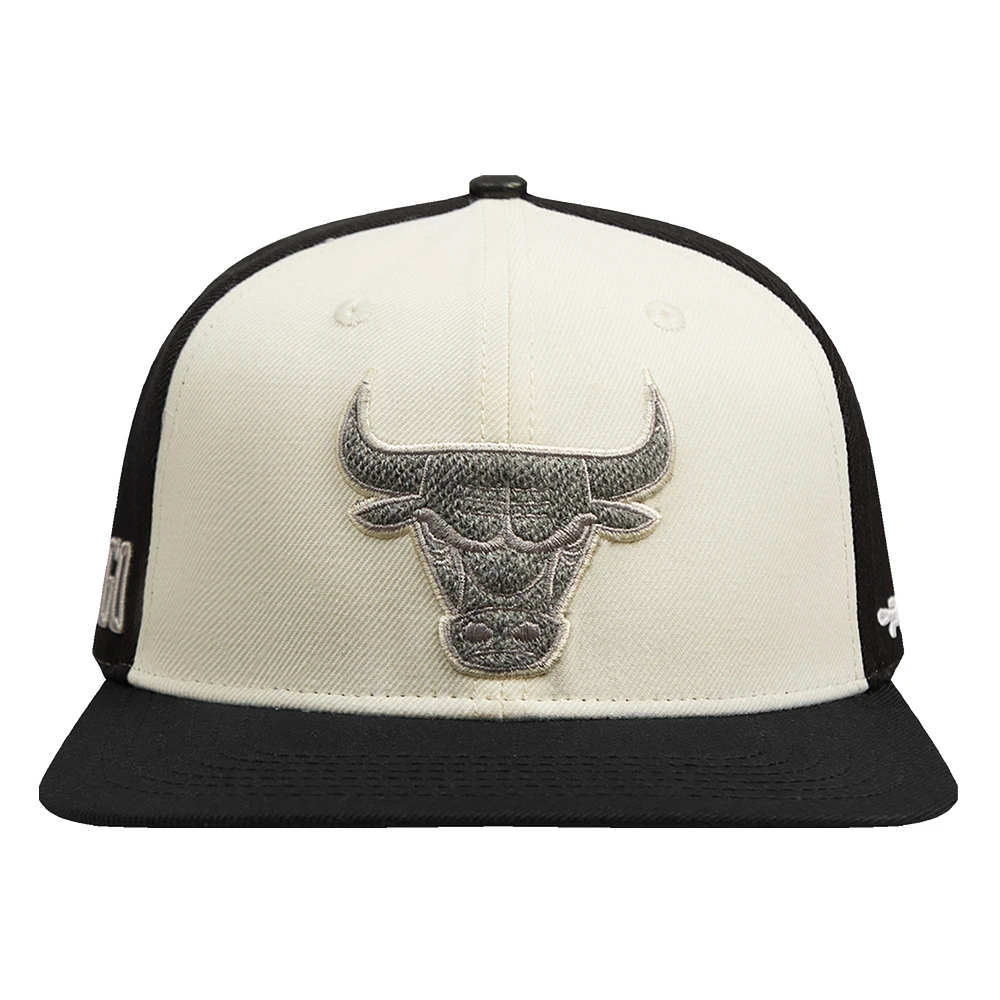 Men's Pro Standard  Cream Chicago Bulls French Terry Snapback Hat