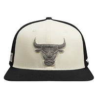 Men's Pro Standard  Cream Chicago Bulls French Terry Snapback Hat