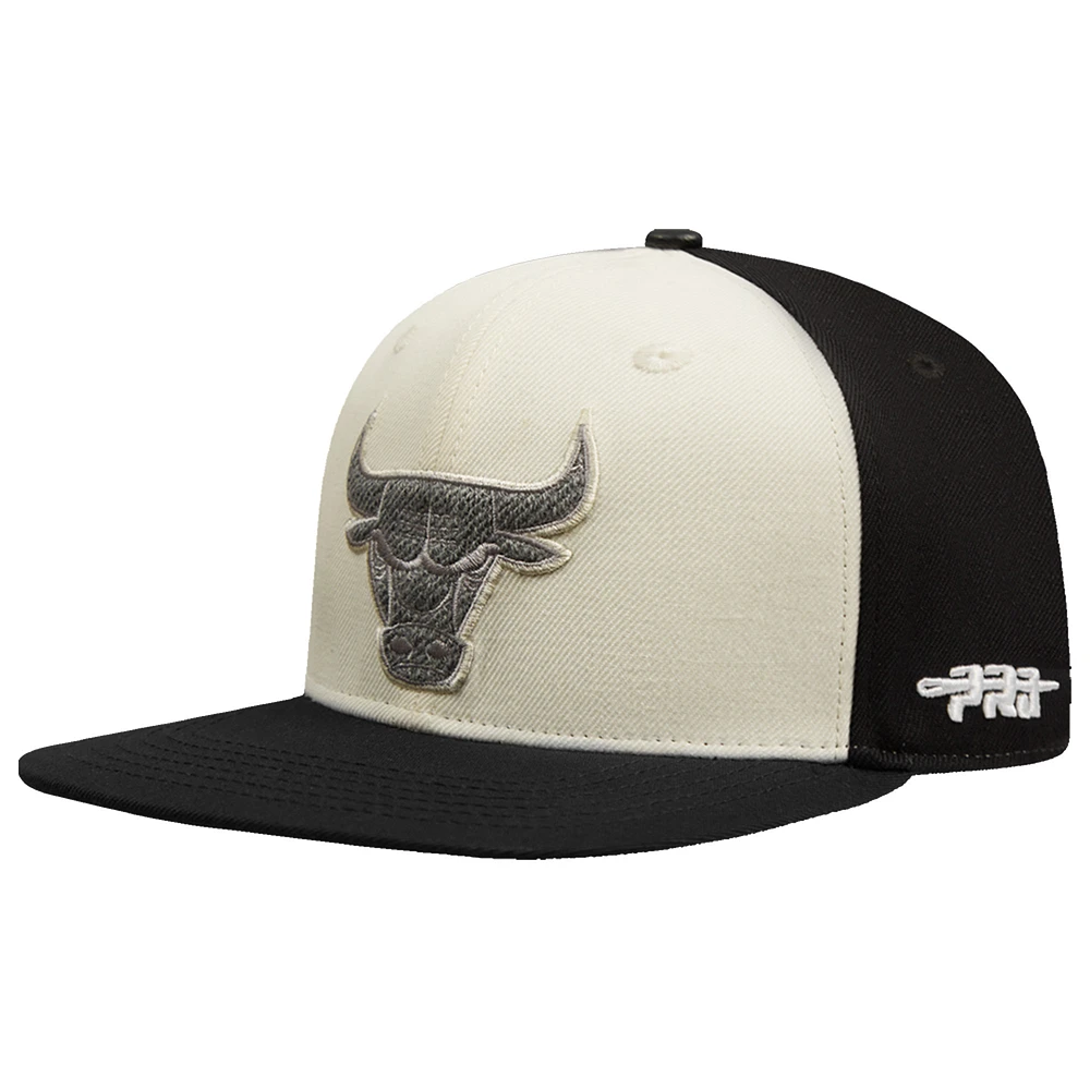Men's Pro Standard  Cream Chicago Bulls French Terry Snapback Hat
