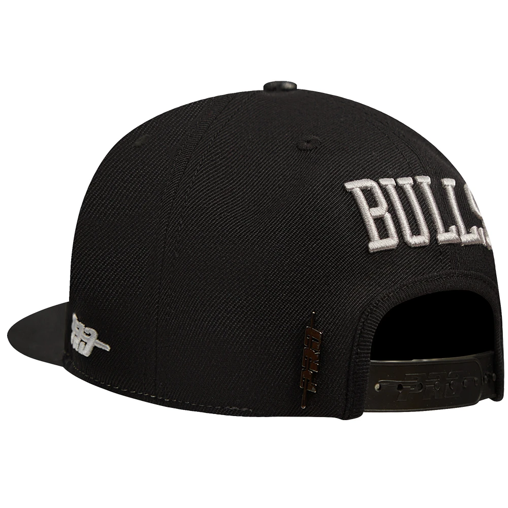 Men's Pro Standard  Cream Chicago Bulls French Terry Snapback Hat