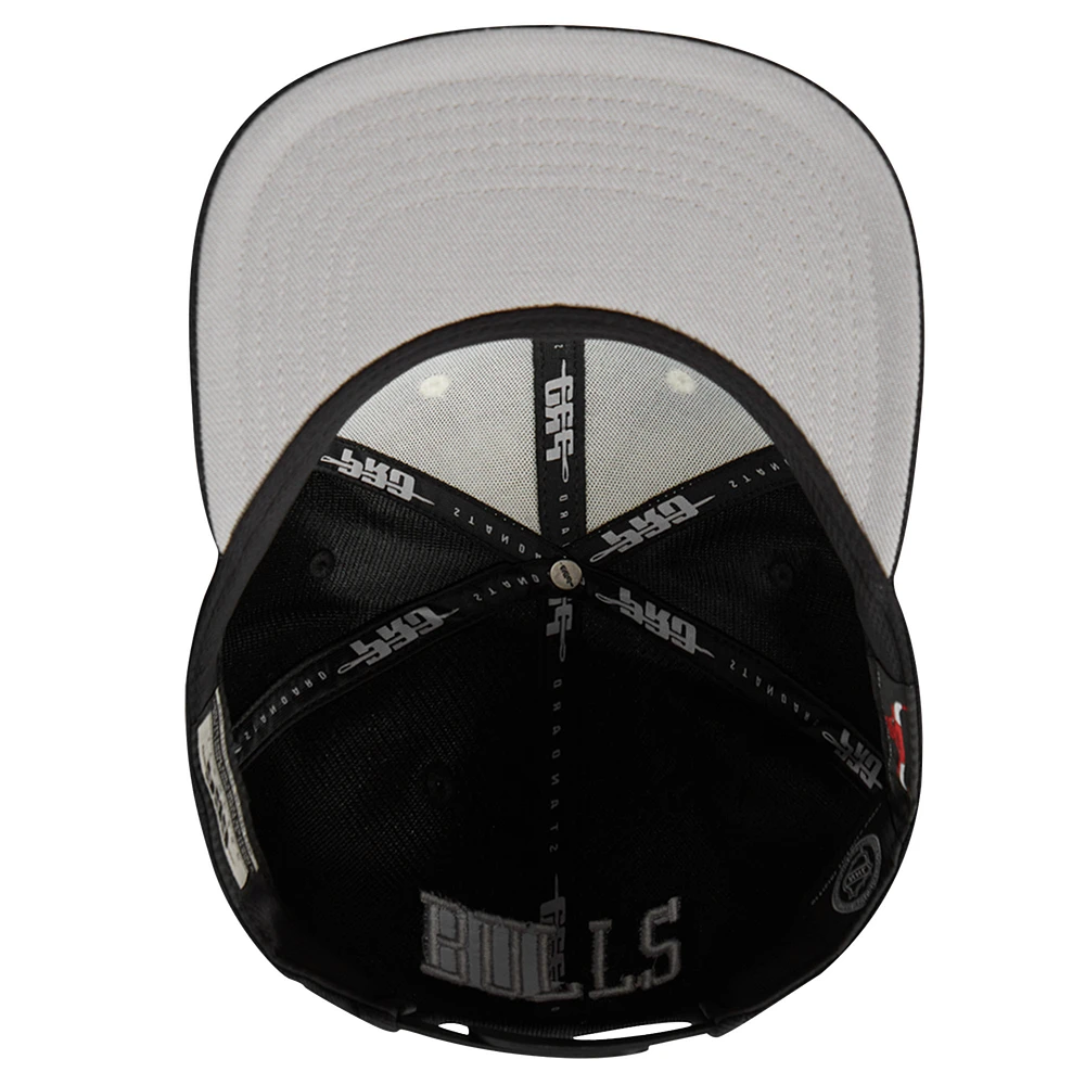 Men's Pro Standard  Cream Chicago Bulls French Terry Snapback Hat