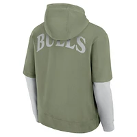 Men's Fanatics  Olive Chicago Bulls Elements Sleek Pullover Hoodie