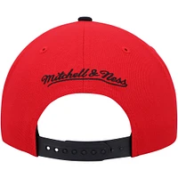 Men's Mitchell & Ness Black/ Chicago Bulls Day One Snapback Hat