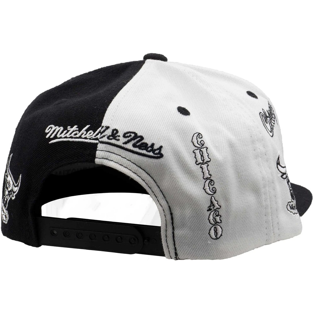 Men's Mitchell & Ness Black/White Chicago Bulls Hardwood Classics Night & Day Snapback - Hat