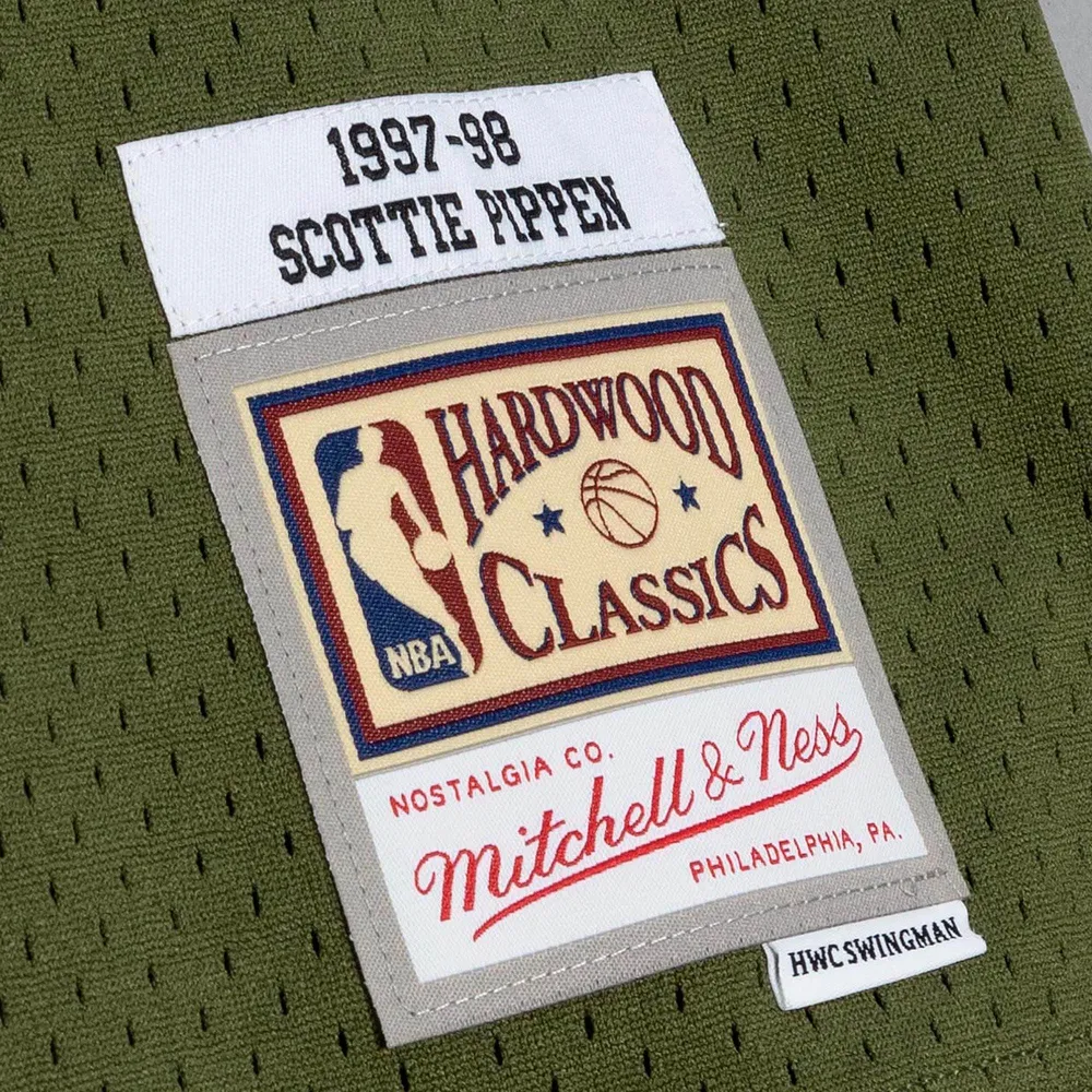 Men's Mitchell & Ness Scottie Pippen Olive Chicago Bulls 1997/98 Swingman - Jersey Flight Edition