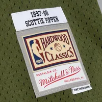 Men's Mitchell & Ness Scottie Pippen Olive Chicago Bulls 1997/98 Swingman - Jersey Flight Edition