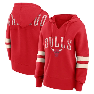 Sweat à capuche rouge Fanatics Chicago Bulls Bold Move Dolman col en V pour femmes
