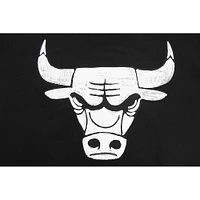 Sweat à capuche court Pro Standard noir Chicago Bulls 2023/24 City Edition pour femme