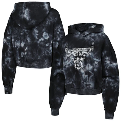 Sweat à capuche court motif tie-dye The Wild Collective pour femmes, noir, Chicago Bulls