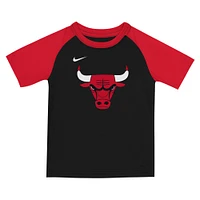 Youth Nike  Red/Black Chicago Bulls Practice T-Shirt & Shorts Set