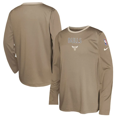 T-shirt de tir à manches longues Nike Tan Chicago Bulls 2024/25 City Edition pour jeunes