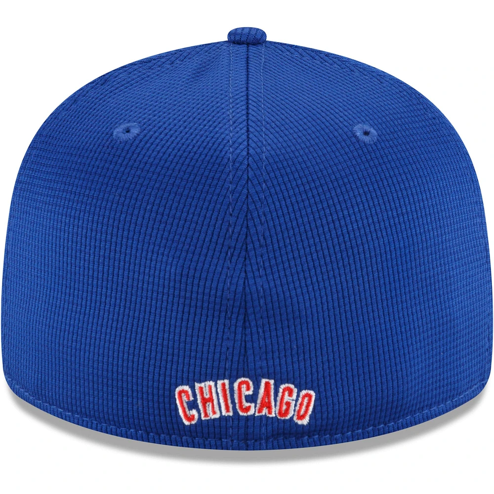 Casquette ajustée 59FIFTY à profil bas Royal Chicago Cubs 2022 Clubhouse de New Era pour homme