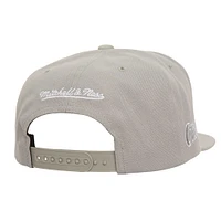 Men's Mitchell & Ness Gray Chicago White Sox Snapback Hat