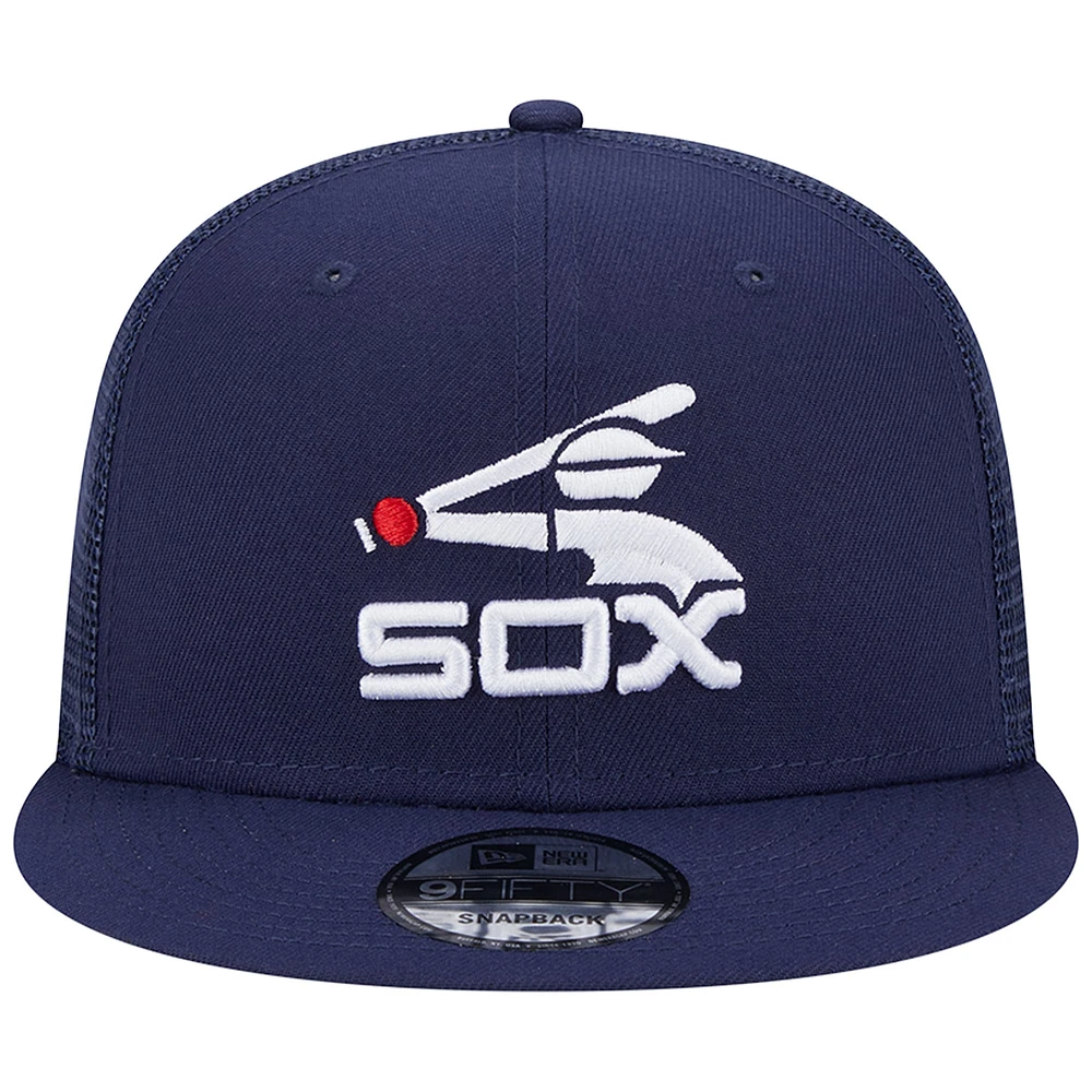 Men's New Era Navy Chicago White Sox Cooperstown Collection Team Color Trucker 9FIFTY Snapback Hat